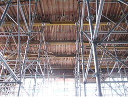 建筑腳手架穩(wěn)穩(wěn)當(dāng)當(dāng)?shù)?></a>
                </p>
            </div>
            <div   id=